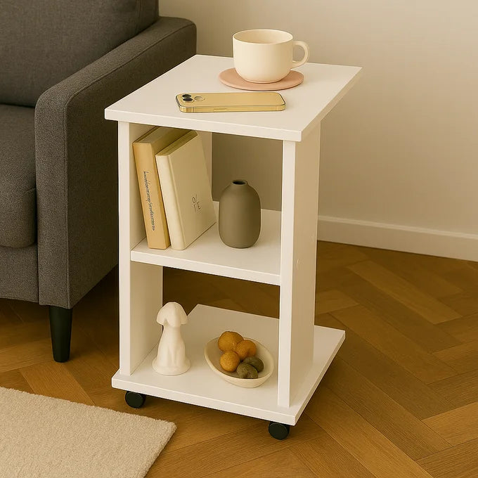 La table en bois sur roulettes